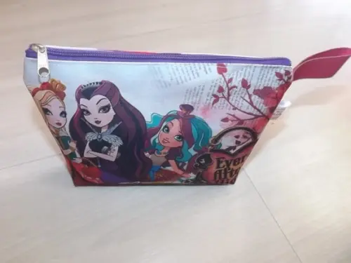 Necessarie Personalizada Ever After High