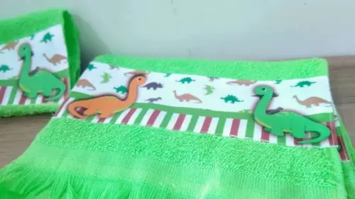 Toalhinha de mão Dinossauro