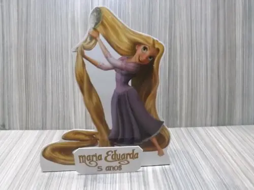 Totem Personalizado Enrolados P