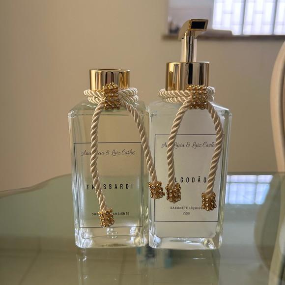 Kit Lavabo Difusor e Saboneteira Personalizado