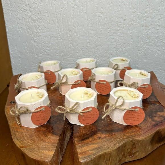 Vela no Pote de Gesso para Eventos com Tag Personalizada