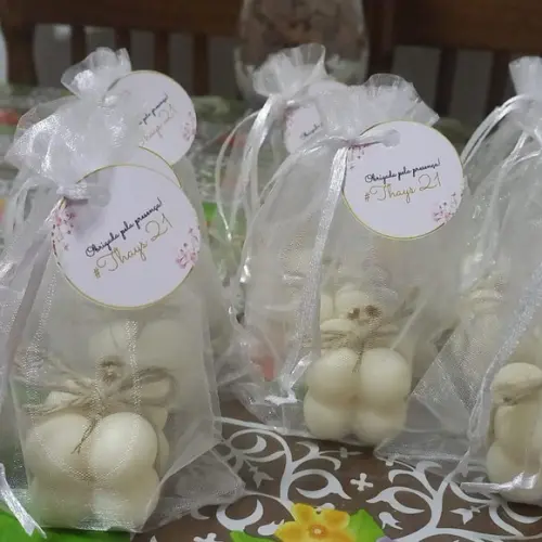 Vela Mini Bubble Rústica no Saquinho de Organza com Tag