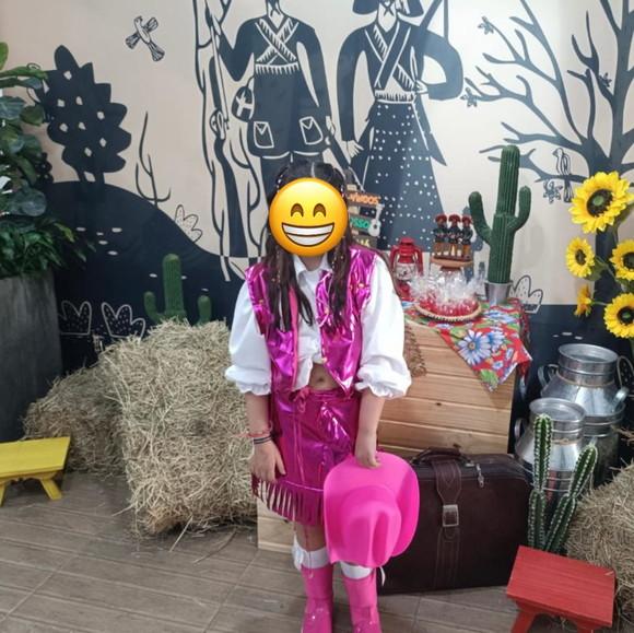 Fantasia Infantil Country Rosa
