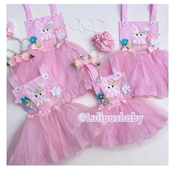 Roupa infantil de pascoa