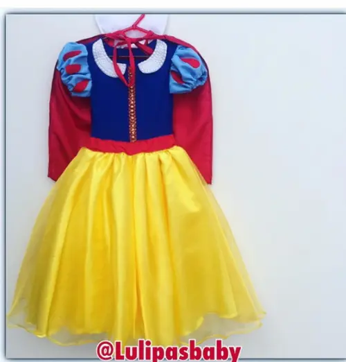 Fantasia Branca de Neve (longo)