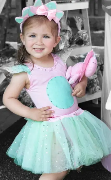 Fantasia dinossauro menina