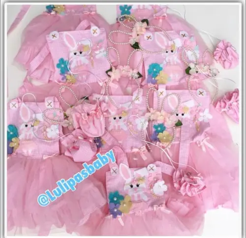 Roupa infantil de pascoa