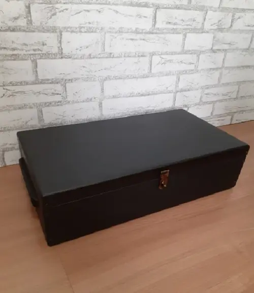 Caixa de Madeira com Fecho p/ Cadeado Preta 60x13x27