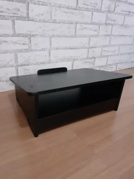 Suporte para Notebook Preto em Madeira
