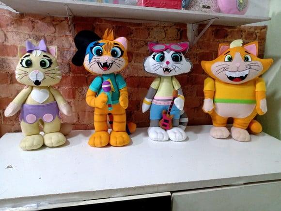 44 Gatos