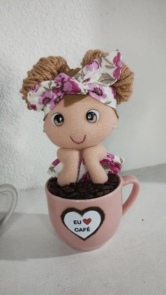 Boneca na Xícara