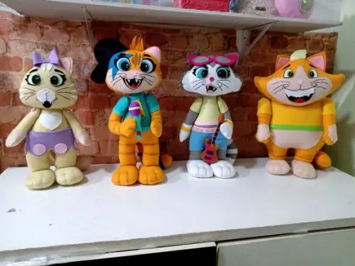 44 Gatos