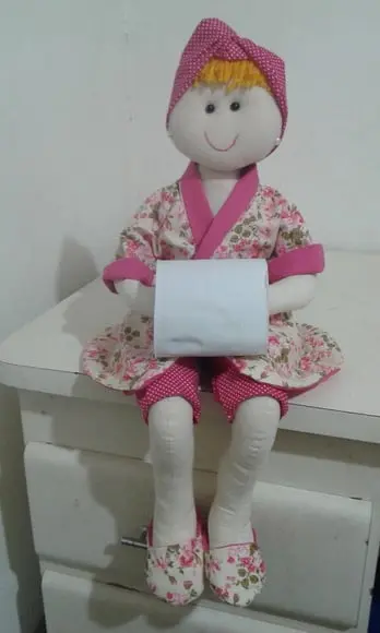 Boneca Banheiro Porta Papel
