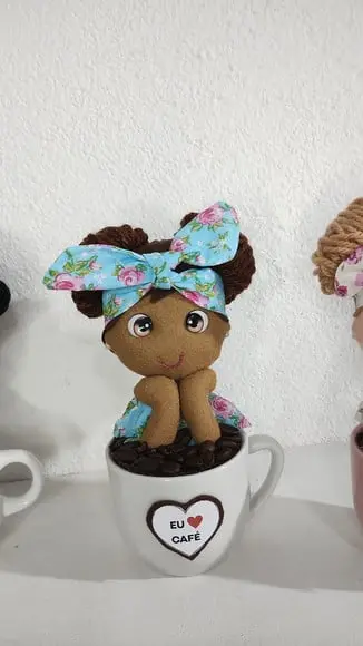 Boneca na Xícara