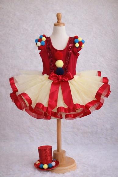 Fantasia Circo Infantil Circo Vermelho Menina