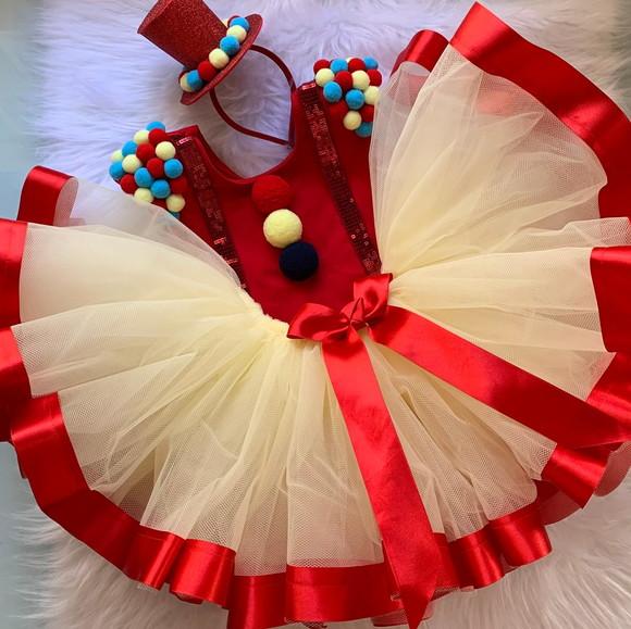 Fantasia Circo Vermelho Menina