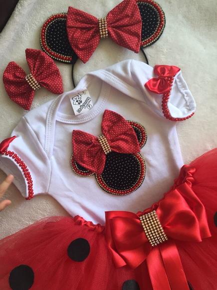 Minnie Fantasia de Luxo Vermelha