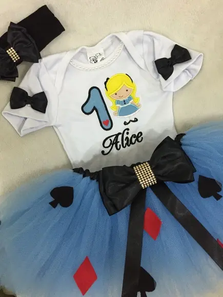 Fantasia Alice no Pais das Maravilhas