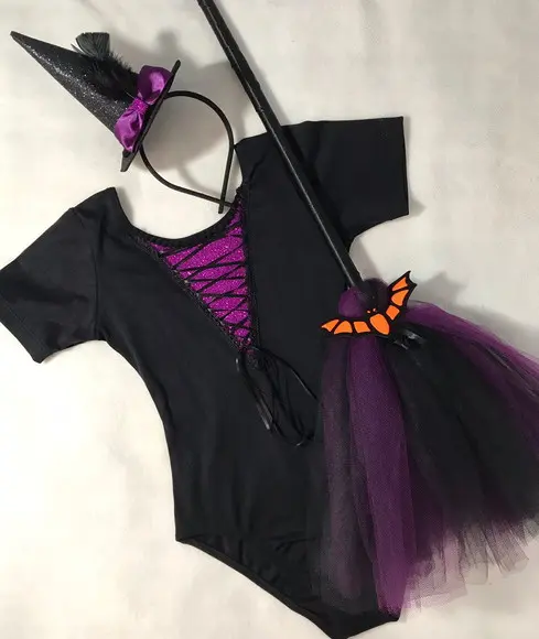 Fantasia Bruxinha Vassoura Halloween