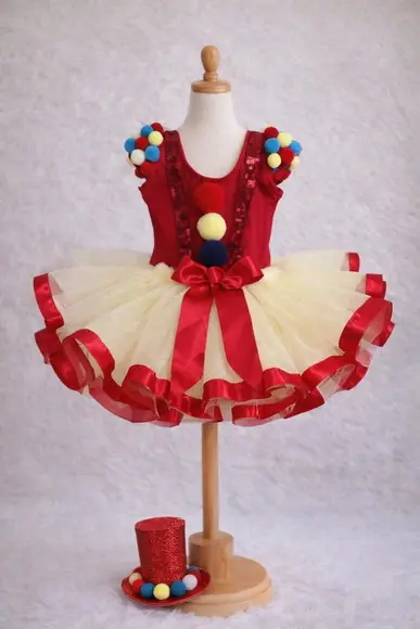 Fantasia Circo Infantil Circo Vermelho Menina