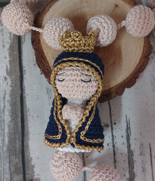 Terço de amigurumi Nossa Senhora Aparecida