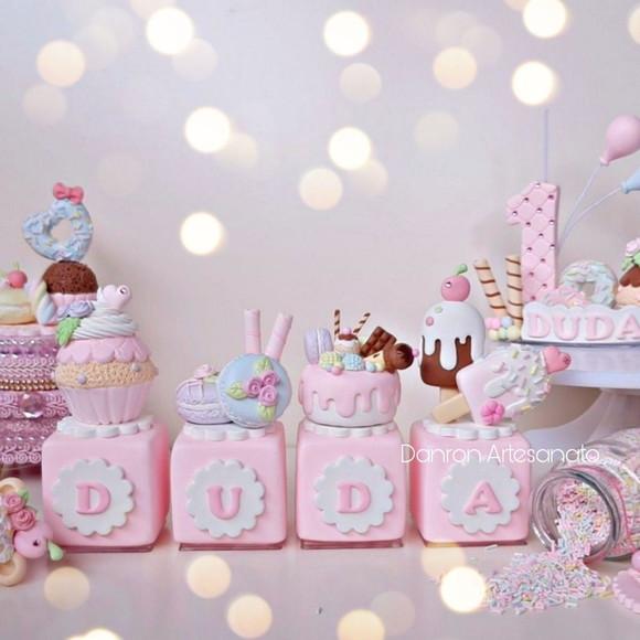 Cubo decorativo confeitaria