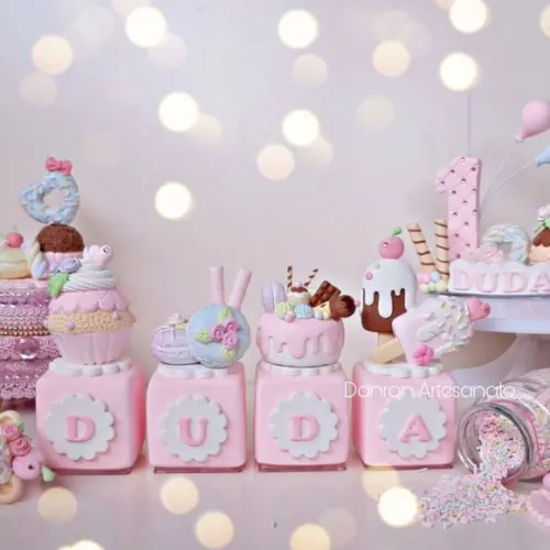 Cubo decorativo confeitaria