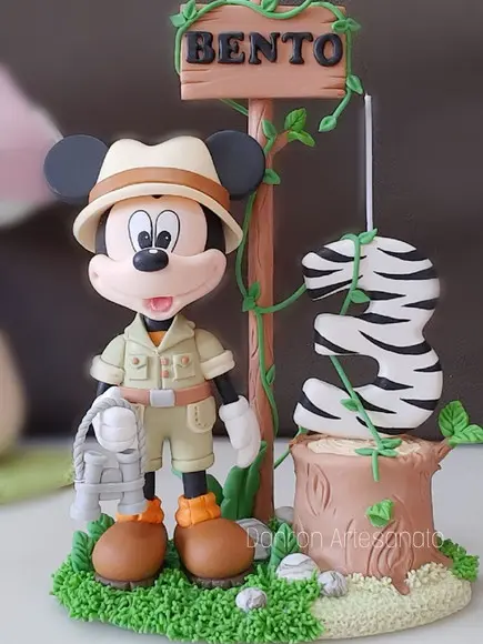 Topo de Bolo Mickey Safari