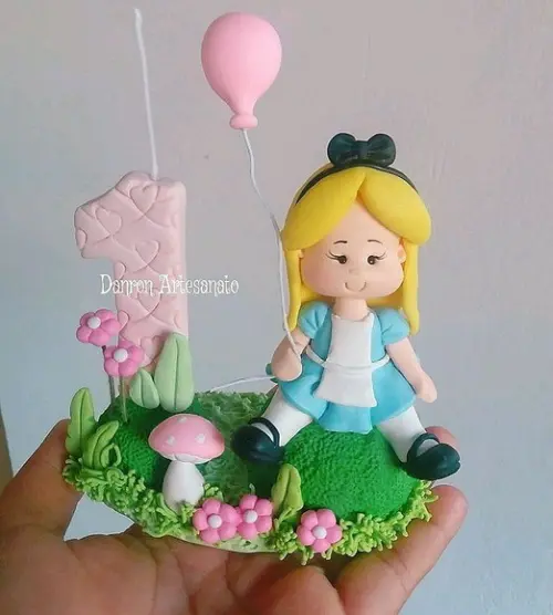 Vela Alice no País das Maravilhas