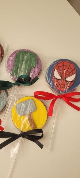 Pirulito de Chocolate - Vingadores Heróis