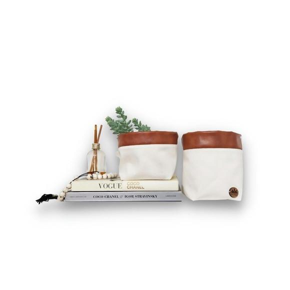 Kit Cachepôs Borda em Couro Eco - 2 Peças