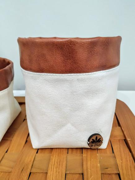 Kit Cachepôs Borda em Couro Eco - 2 Peças