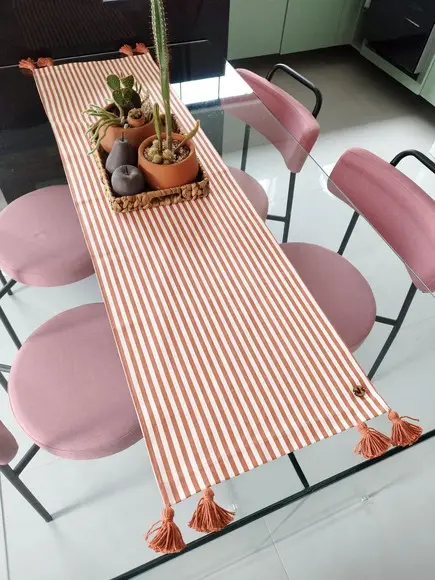 Caminho de Mesa Listrado Terracota com Tassel