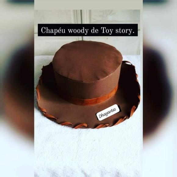 1 Chapéu Jessie ou Woody Toy Story (material Eva)