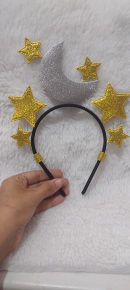 1 Tiara Estrelas e Lua (pode Mudar a Cor)