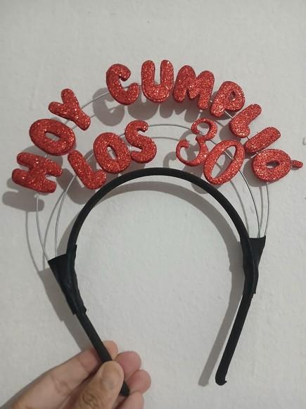 1 Tiara Personalizada para Aniversario
