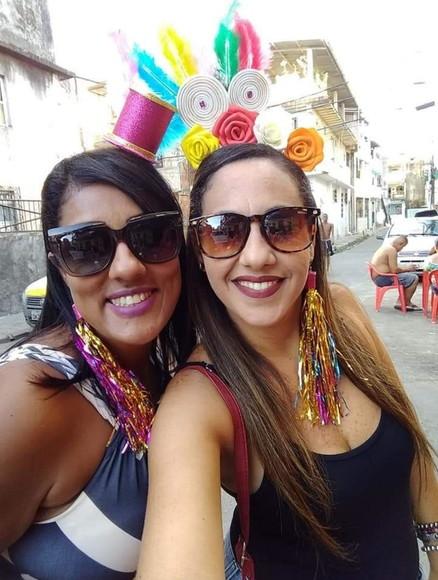 1 Tiara Personalizadas Floral com Penas
