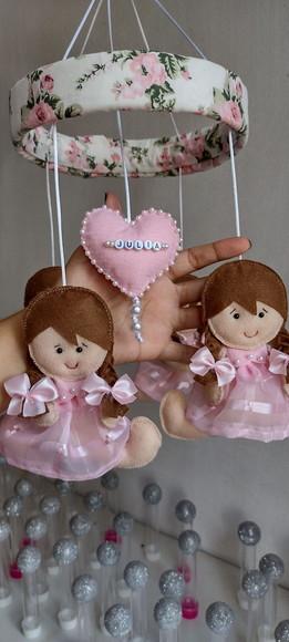Mobile Bonequinha