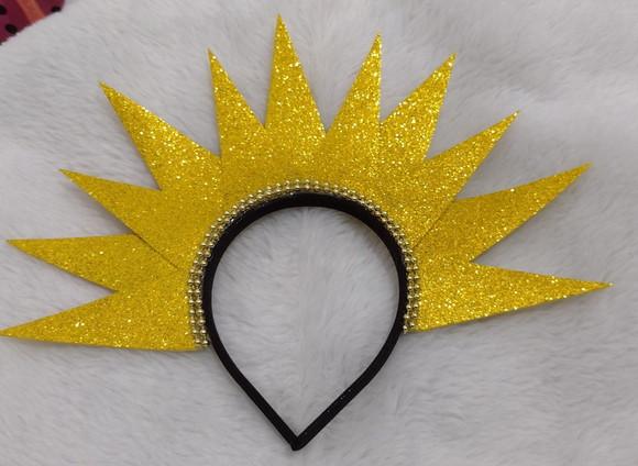 Tiara Sol Semi Luxo(2 Cordões de Pérolas)
