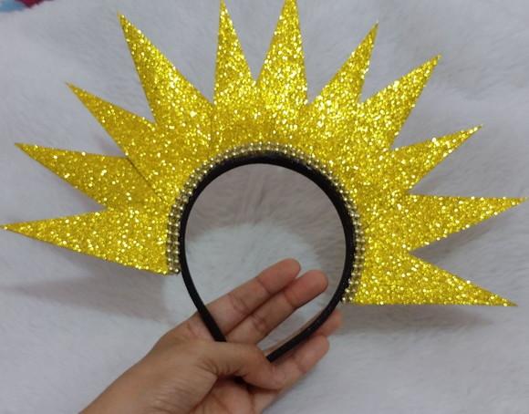 Tiara Sol Semi Luxo(2 Cordões de Pérolas)