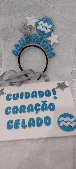 Tiara+plaquinha Personalizada com Frases para Festas
