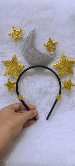1 Tiara Estrelas e Lua (pode Mudar a Cor)