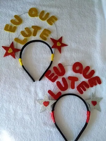 1 Tiara Eu Que Lute, Faço Qualquer Frase