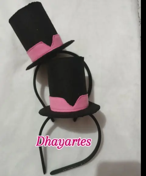 1 Tiara Mini Cartola Mundo Bita de Feltro