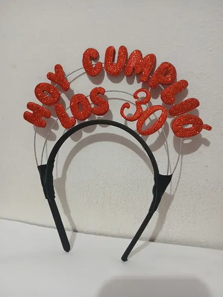 1 Tiara Personalizada para Aniversario
