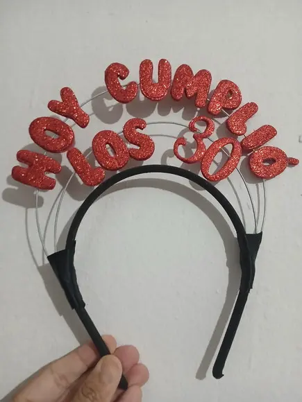 1 Tiara Personalizada para Aniversario