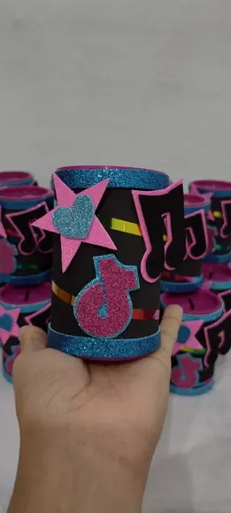 20 cofrinhos personalizados tema TIK TOK