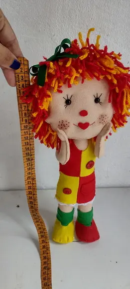 Boneca Emília Feltro