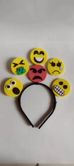 Tiara Personalizada Emoji Emoções