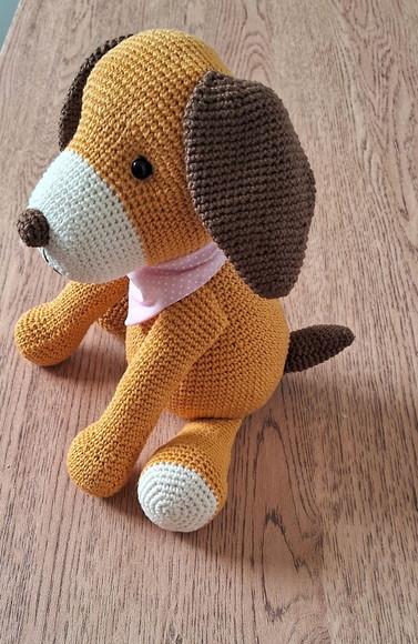 Cachorro Amigurumi Caramelo com Marrom